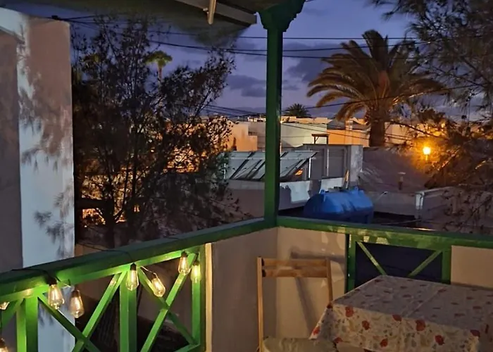 Lanza Ocean2 With A Pool And Near The Vakantiehuis Puerto del Carmen (Lanzarote)