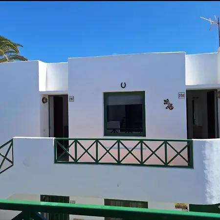 Lanza Ocean2 With A Pool And Near The *